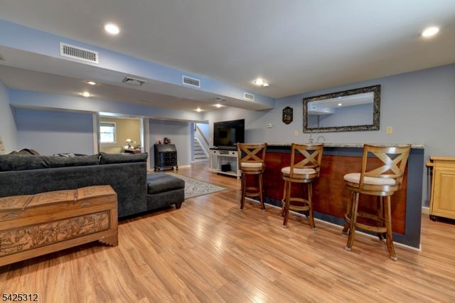 5 Butler Pl, Butler Boro, NJ 07405