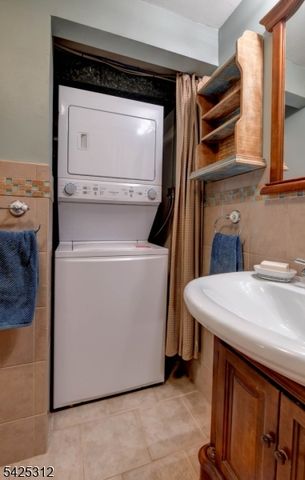 5 Butler Pl, Butler Boro, NJ 07405