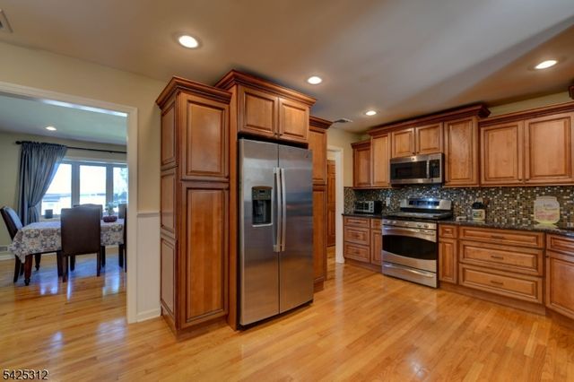 5 Butler Pl, Butler Boro, NJ 07405