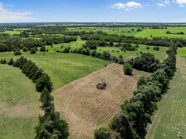 1190 N Nassau Road, Round Top, TX 78954
