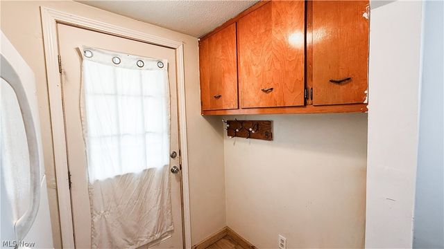 987 Boone Street, Akron, OH 44306