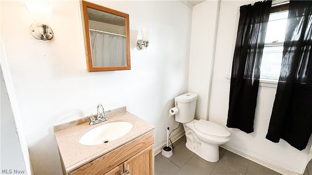 987 Boone Street, Akron, OH 44306