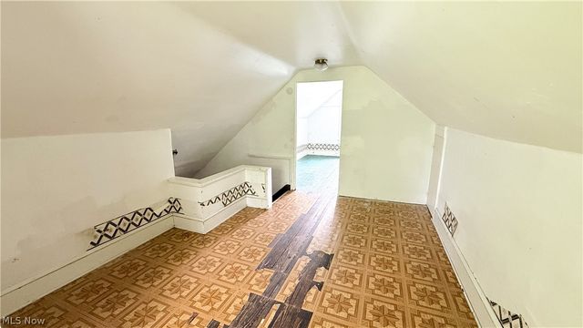 987 Boone Street, Akron, OH 44306