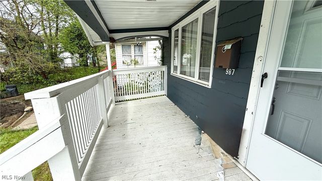 987 Boone Street, Akron, OH 44306