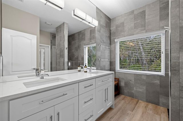 8322 WHISPERING WOODS COURT, Bradenton, FL 34202