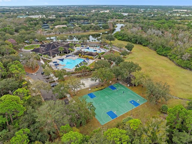 8322 WHISPERING WOODS COURT, Bradenton, FL 34202