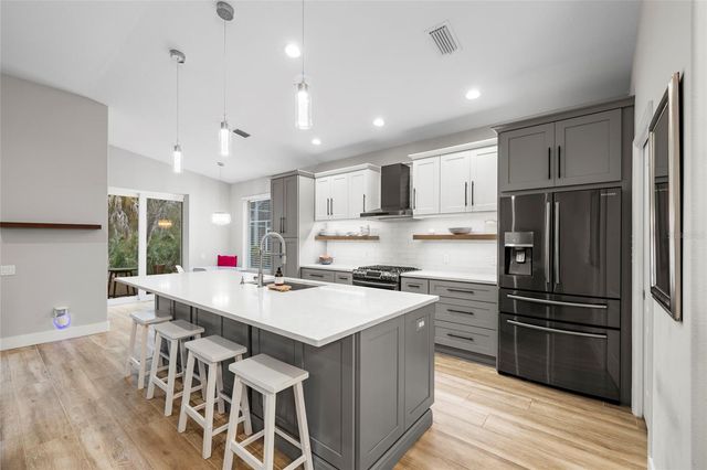 8322 WHISPERING WOODS COURT, Bradenton, FL 34202