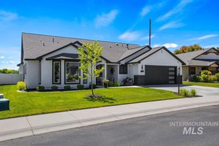 3707 S Edgeview Dr, Nampa, ID 83686