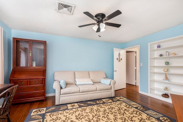 295 Lynn Shore Dr 702, Lynn, MA 01902