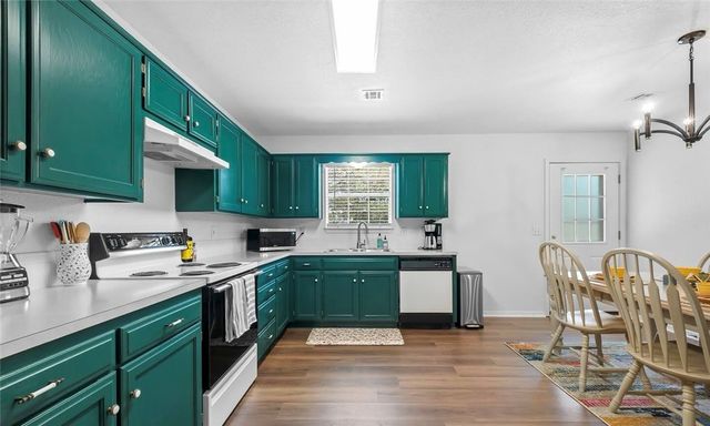 5A & 5B Jonquilla Way, Bentonville, AR 72712
