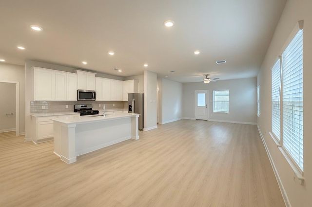 3914 Flora Field Drive, Brookshire, TX 77423