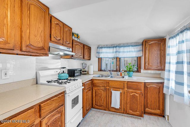 123 16th Avenue, Belmar, NJ 07719