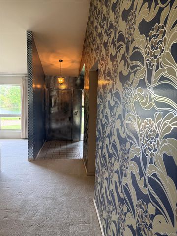 2053 Burgundy Street, West Bloomfield Charter Township, MI 48323