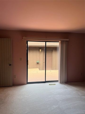 2053 Burgundy Street, West Bloomfield Charter Township, MI 48323