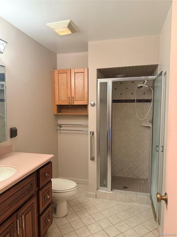 2053 Burgundy Street, West Bloomfield Charter Township, MI 48323