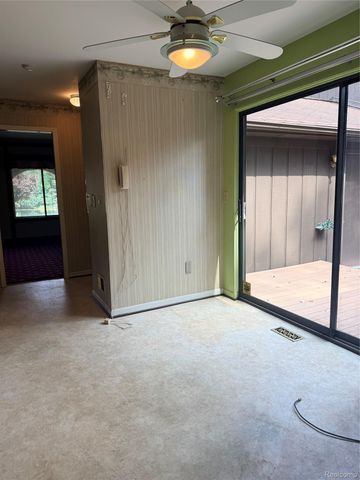 2053 Burgundy Street, West Bloomfield Charter Township, MI 48323