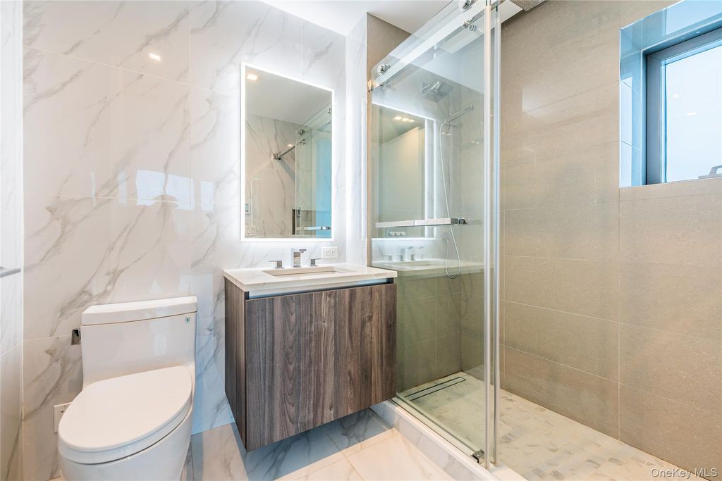 33-66 Farrington Street 8F, Flushing, NY 11355 — photo 2