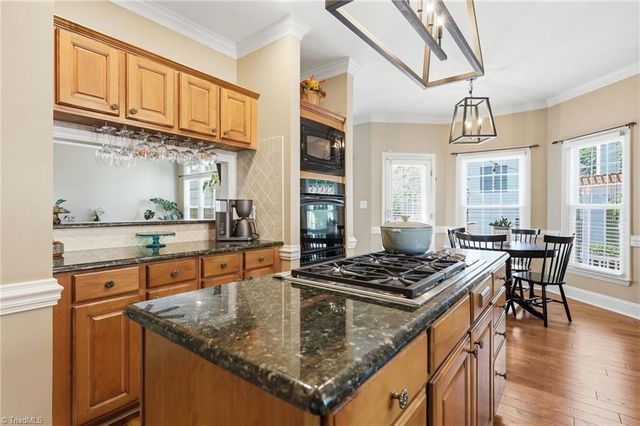 4623 James Crossing Drive, Jamestown, NC 27282