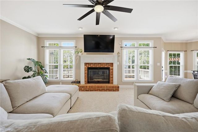 4623 James Crossing Drive, Jamestown, NC 27282