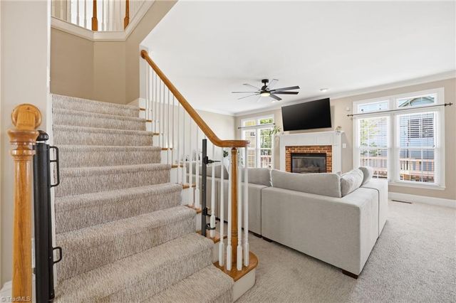 4623 James Crossing Drive, Jamestown, NC 27282