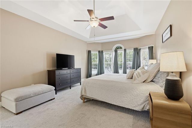 4623 James Crossing Drive, Jamestown, NC 27282