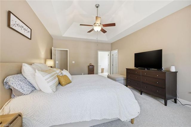 4623 James Crossing Drive, Jamestown, NC 27282