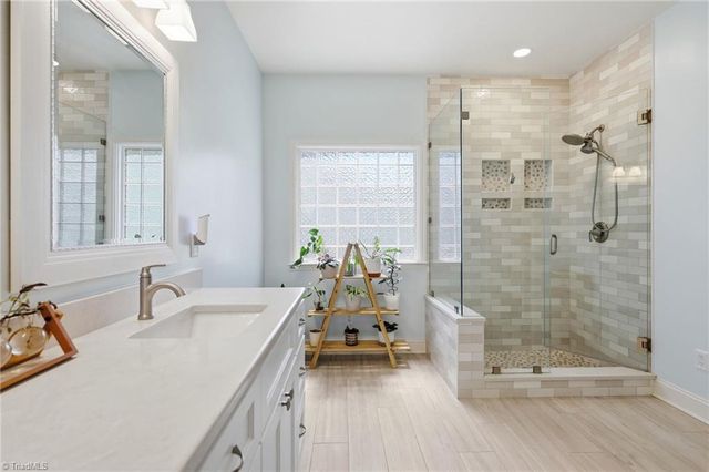 4623 James Crossing Drive, Jamestown, NC 27282