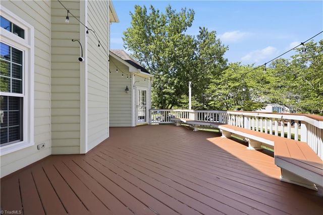 4623 James Crossing Drive, Jamestown, NC 27282