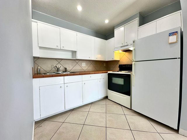 1261 SE 4th Street 2, Deerfield Beach, FL 33441