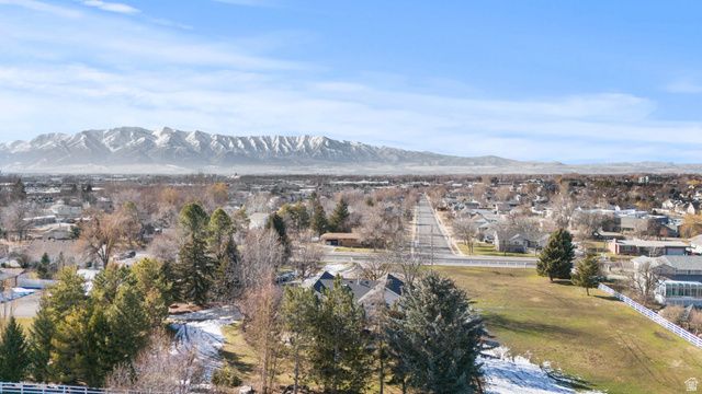 275 N MOUNTAIN LN, Providence, UT 84332