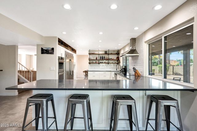 4609 E LE MARCHE Avenue, Phoenix, AZ 85032