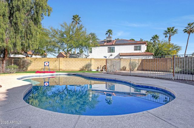 4609 E LE MARCHE Avenue, Phoenix, AZ 85032