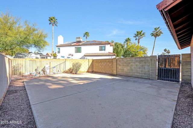 4609 E LE MARCHE Avenue, Phoenix, AZ 85032