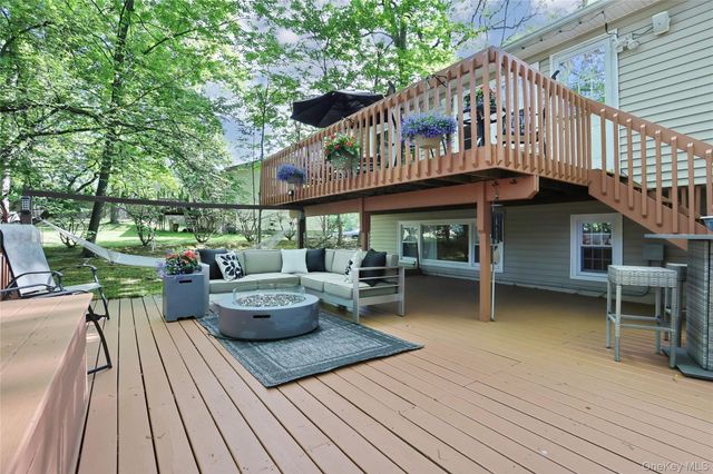 3 Durham Lane, Suffern, NY 10901