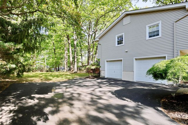 3 Durham Lane, Suffern, NY 10901