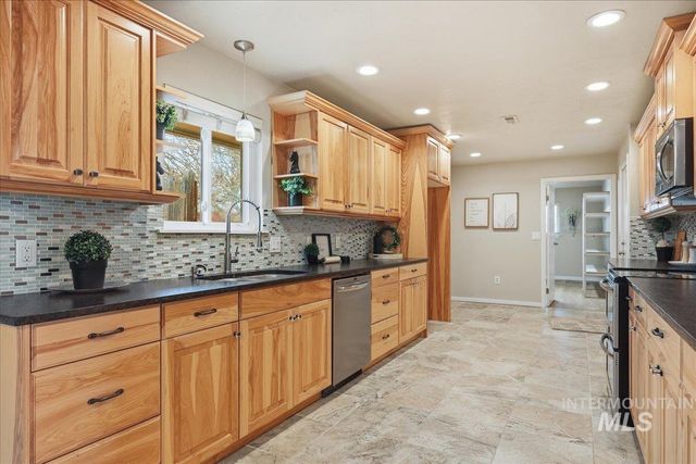 13561 Willis Road, Caldwell, ID 83607