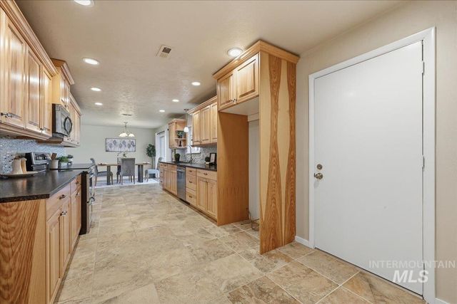 13561 Willis Road, Caldwell, ID 83607