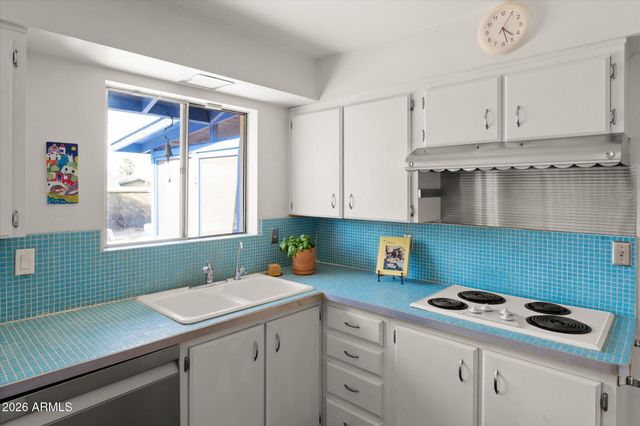 1810 E Euclid Avenue, Phoenix, AZ 85042