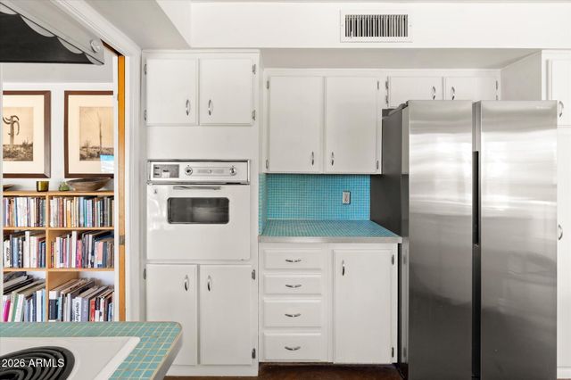 1810 E Euclid Avenue, Phoenix, AZ 85042