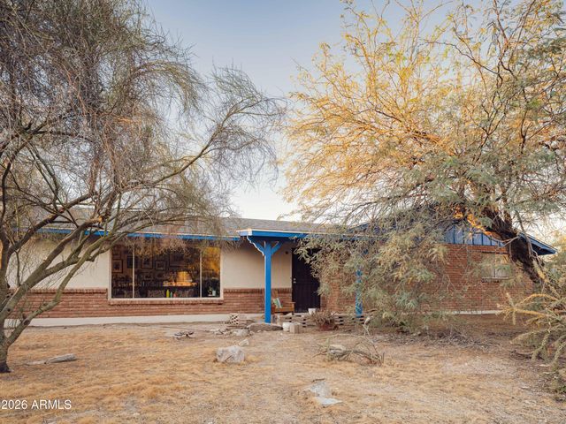 1810 E Euclid Avenue, Phoenix, AZ 85042