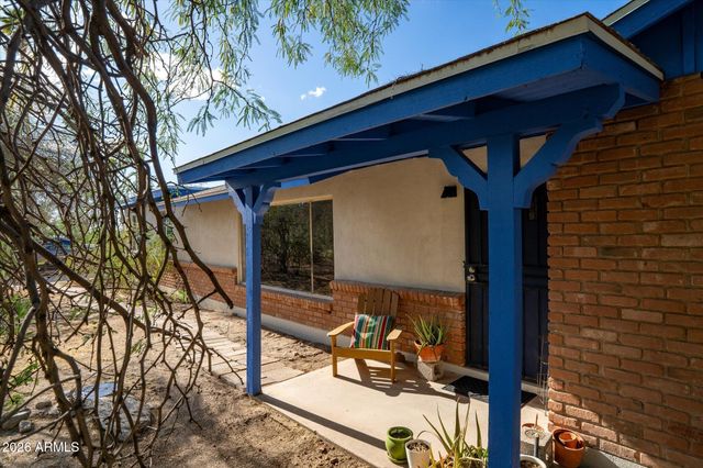 1810 E Euclid Avenue, Phoenix, AZ 85042