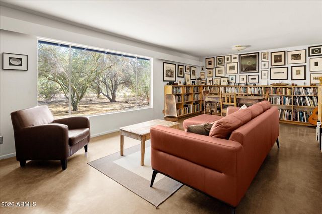 1810 E Euclid Avenue, Phoenix, AZ 85042