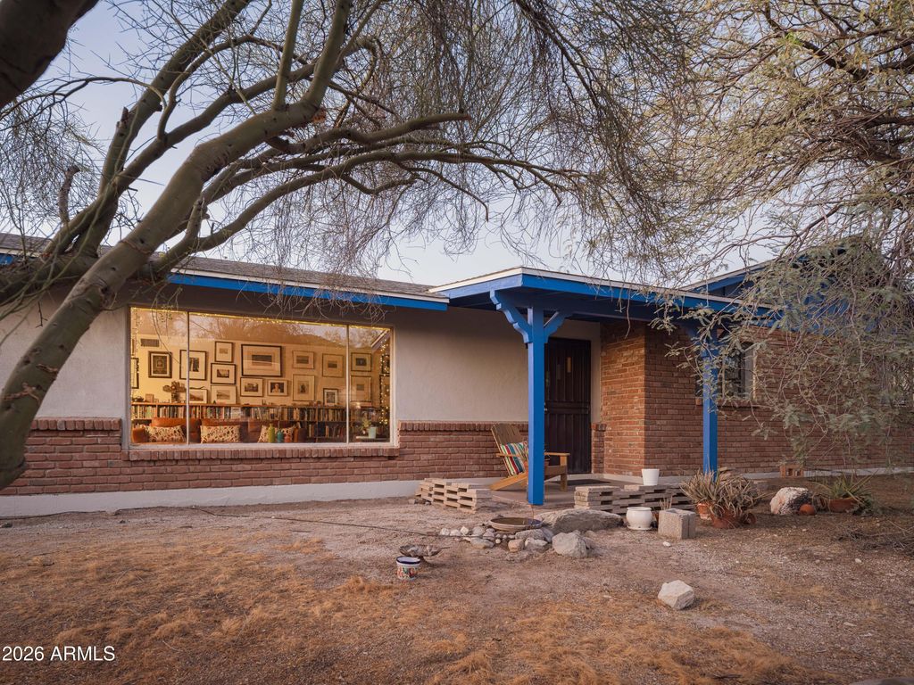 1810 E Euclid Avenue, Phoenix, AZ 85042