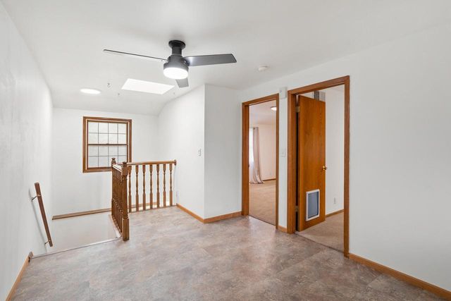 1711 W Mill ROAD, Glendale, WI 53209