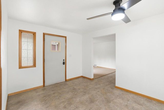 1711 W Mill ROAD, Glendale, WI 53209
