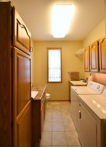 240 6th Street SW, Pine Island, MN 55963