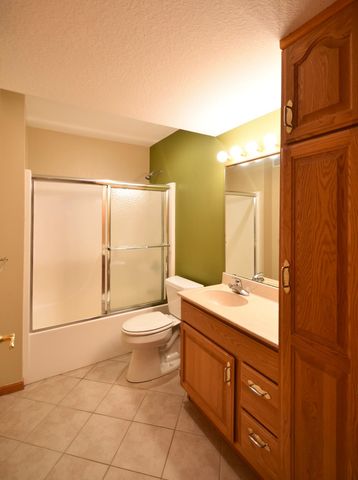 240 6th Street SW, Pine Island, MN 55963