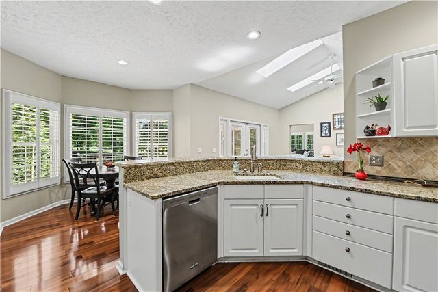 209 Berwick Court, Seneca, SC 29672