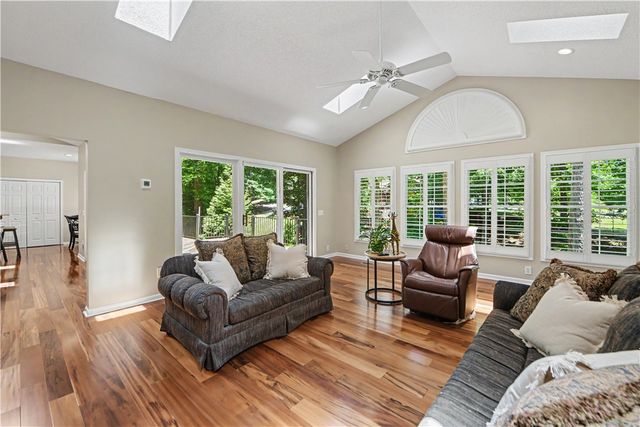 209 Berwick Court, Seneca, SC 29672