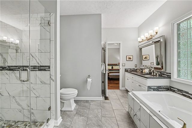 209 Berwick Court, Seneca, SC 29672